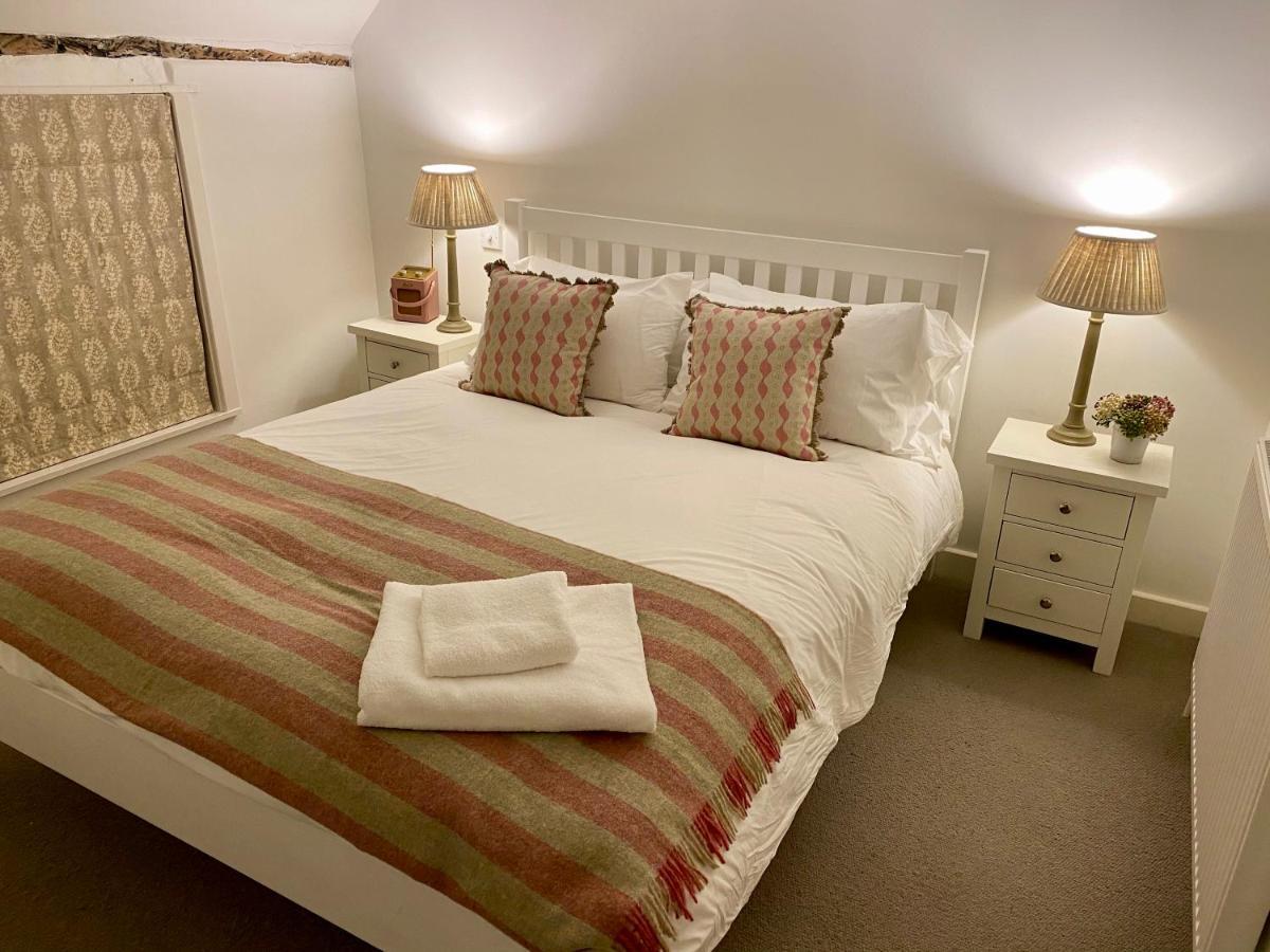 Hotel The Three Hills Bartlow Exteriér fotografie